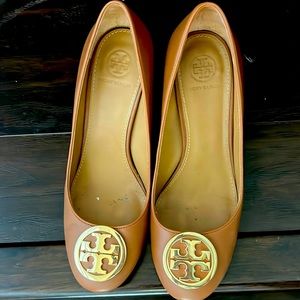 Tory Burch, Tan thick heel size 7